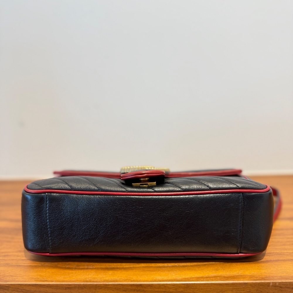Gucci Vintage Effect Calfskin Matelasse Diagonal Small Torchon GG Marmont Black - Picture 6 of 10